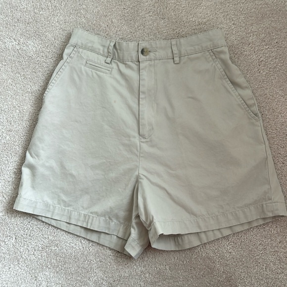 Classiques Du Sport Khaki/Cream Shorts. Size 6P - Picture 5 of 10